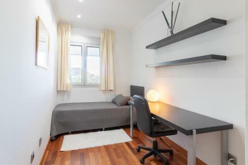 Apartamento Flatguest Ramblas Golf 6c - Parking + Pool + Gym
