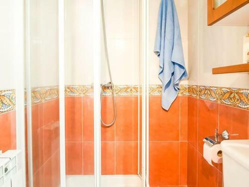 Inviting Holiday Home In Leitza With Jacuzzi