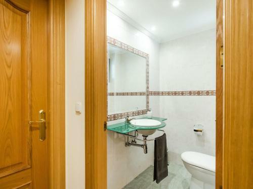 Inviting Holiday Home In Leitza With Jacuzzi