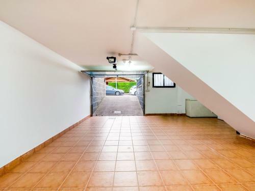 Inviting Holiday Home In Leitza With Jacuzzi