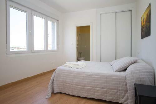 Apartment - 2 Bedrooms - 08563
