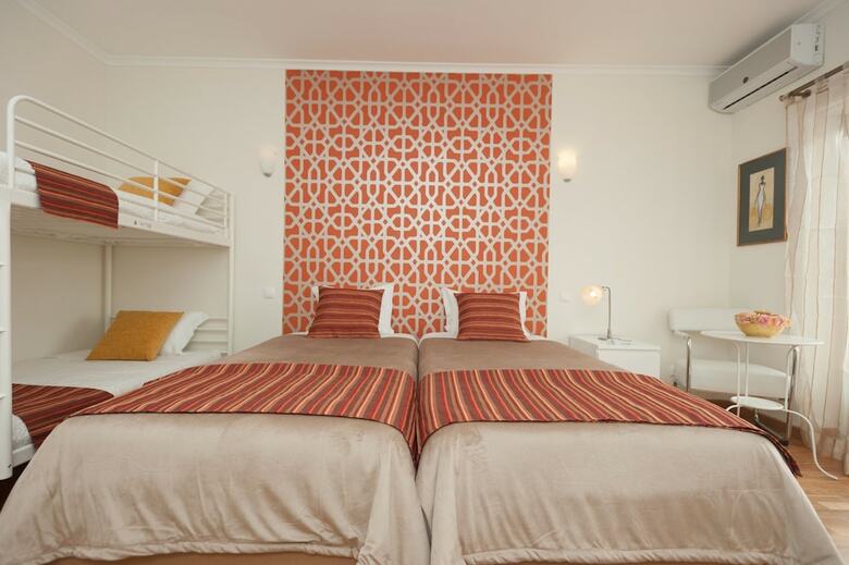 Bed & Breakfast Dolce Cascais Home