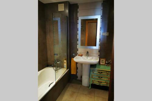 Dia�u, Apartamento Con Piscina En Llanes