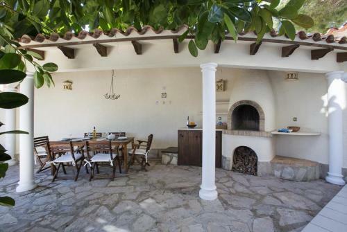 Lleus Villa Sleeps 6 Pool Air Con Wifi