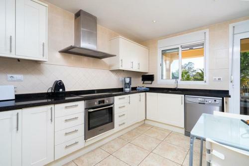 Lleus Villa Sleeps 4 Pool Air Con Wifi