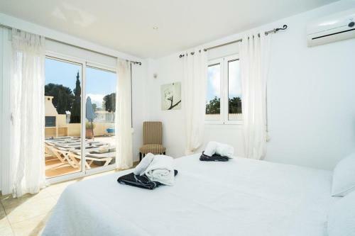 Lleus Villa Sleeps 4 Pool Air Con Wifi