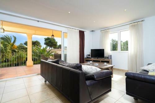 Lleus Villa Sleeps 6 Pool Air Con Wifi