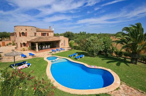 Es Llombards Villa Sleeps 10 Pool