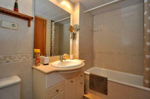Apartamento Fenals Solmar Jessica