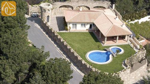 Lloret de Mar Villa Sleeps 10 Pool Wifi