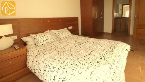Lloret de Mar Villa Sleeps 10 Pool Wifi