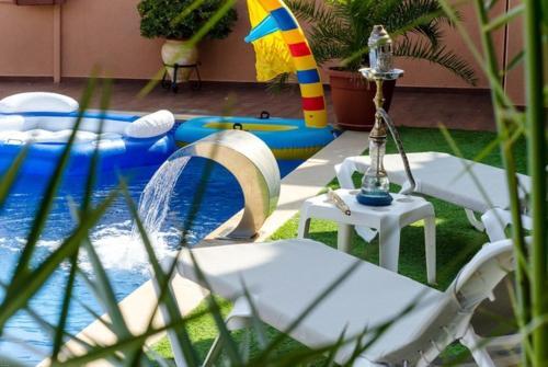 Lloret de Mar Villa Sleeps 10 Pool Wifi