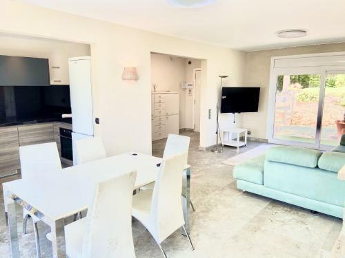 Villa Atlantic