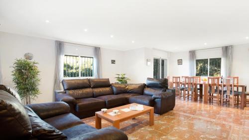 Sant Eloi Villa Sleeps 12 With Pool