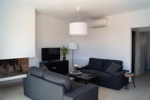 House - 2 Bedrooms With Pool - 07524