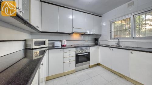 Lloret de Mar Villa Sleeps 14 Pool Wifi