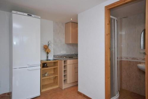 Lloret de Mar Villa Sleeps 10 Pool Wifi