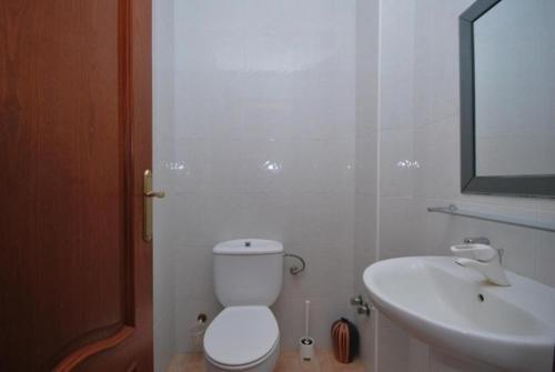 Lloret de Mar Villa Sleeps 10 Pool Wifi