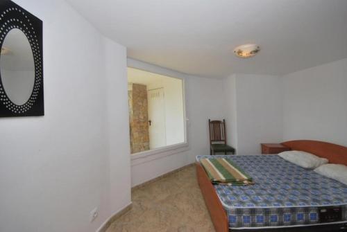Lloret de Mar Villa Sleeps 10 Pool Wifi