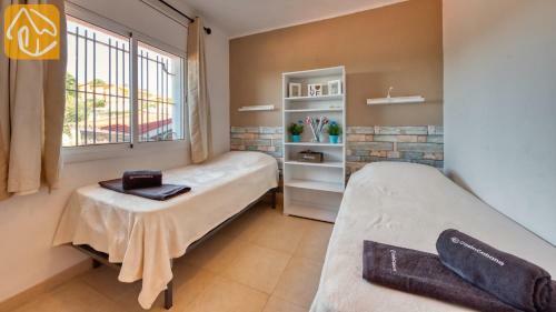 Montbarbat Villa Sleeps 10 Pool Wifi