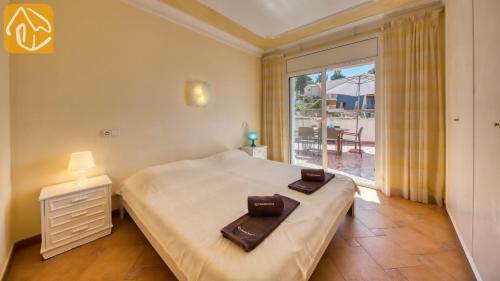 Lloret de Mar Villa Sleeps 6 Pool Wifi