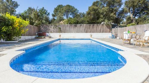 Lloret De Mar Villa Sleeps 8 With Pool