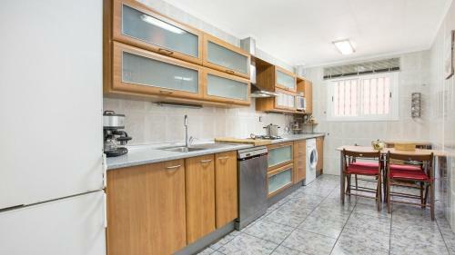 Lloret de Mar Villa Sleeps 13 With Pool