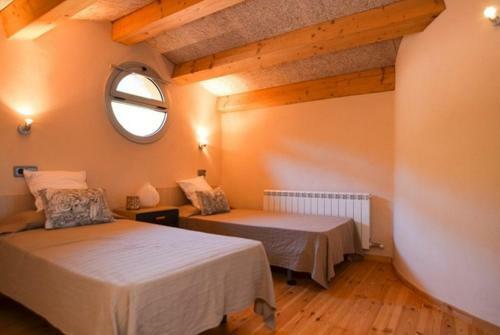 Lloret de Mar Villa Sleeps 8 Pool Wifi