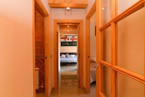 Lloret de Mar Villa Sleeps 8 Pool Wifi
