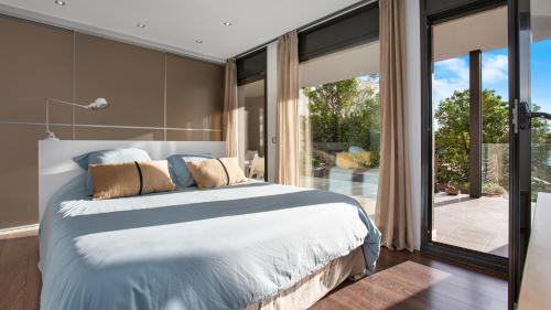 Lloret de Mar Villa Sleeps 7 Pool Wifi