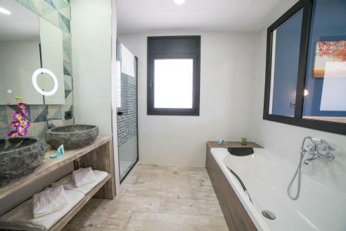 Villa Canyelles Beach Costa Brava-incl. Activities-22pax