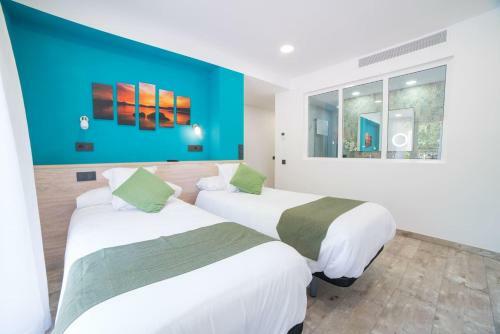Villa Canyelles Beach Costa Brava-incl. Activities-22pax