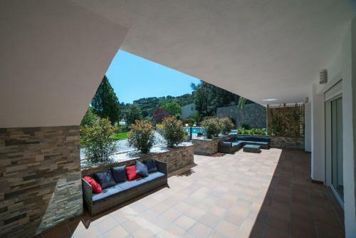Villa Canyelles Beach Costa Brava-incl. Activities-22pax