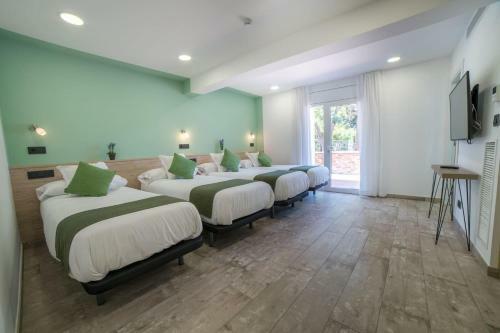 Villa Canyelles Beach Costa Brava-incl. Activities-22pax
