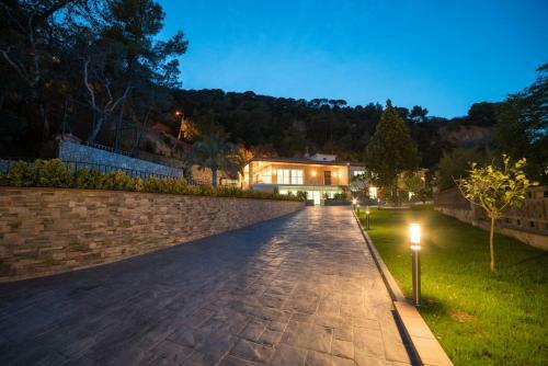 Villa Canyelles Beach Costa Brava-incl. Activities-22pax
