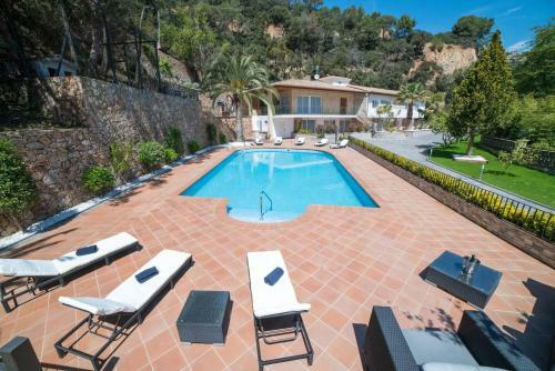Villa Canyelles Beach Costa Brava-incl. Activities-22pax