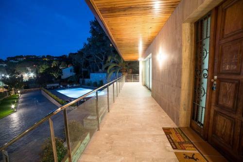 Villa Canyelles Beach Costa Brava-incl. Activities-22pax