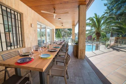 Villa Canyelles Beach Costa Brava-incl. Activities-22pax