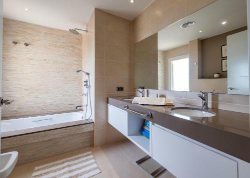 Lux Houses-villa Mongoda Lloret