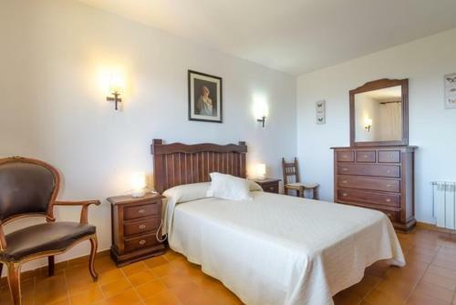 Lloret de Mar Villa Sleeps 8 Pool Wifi