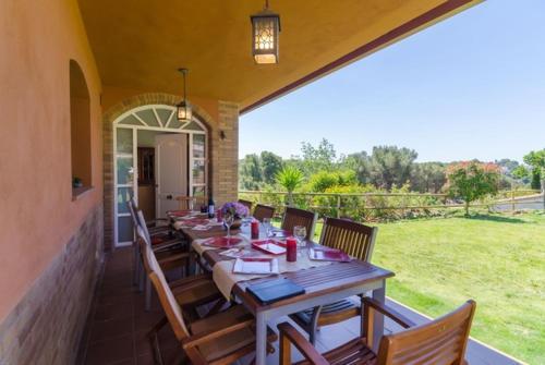 Lloret de Mar Villa Sleeps 10 Pool Wifi