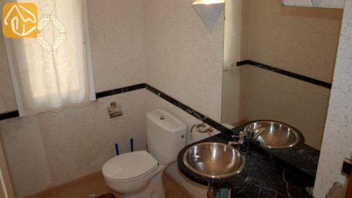 Lloret de Mar Villa Sleeps 10 Pool Wifi