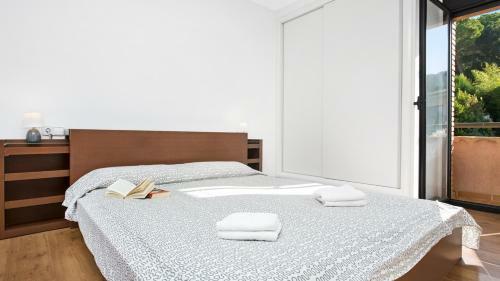 Villa In Sant Eloi Sleeps 8 With Pool