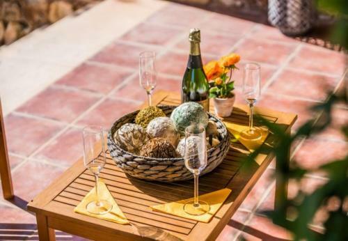 Llubi Holiday Home Sleeps 8 With Pool Air Con And Wifi