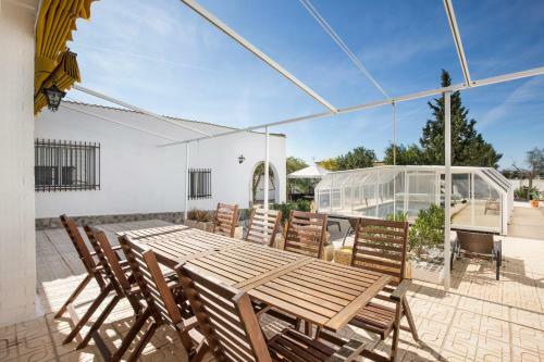 Beautiful 5-bed Villa In Fortuna