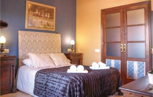 Three-bedroom Holiday Home In Lucena