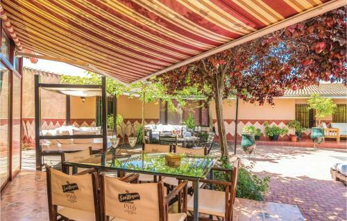 Three-bedroom Holiday Home In Lucena