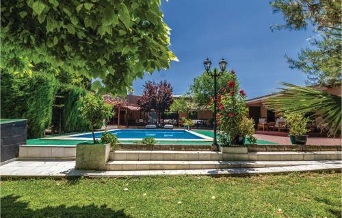 Three-bedroom Holiday Home In Lucena