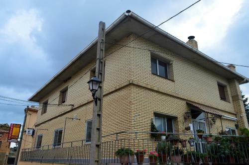 Hotel Hostal El Kanguro Luesia