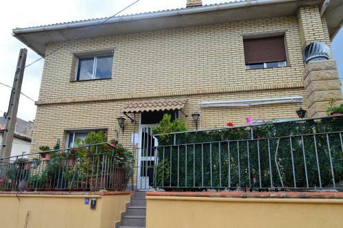 Hotel Hostal El Kanguro Luesia